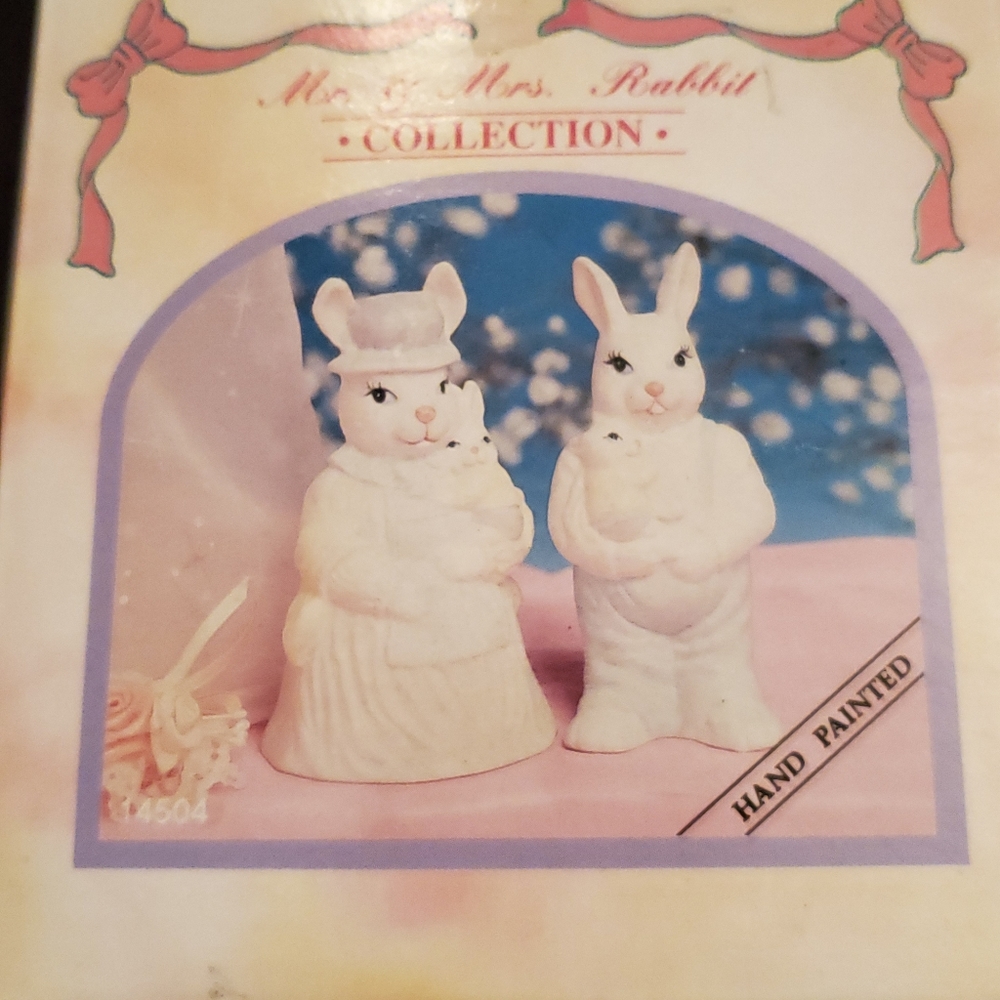 NEW➡️Mr and Mrs Ceramic Rabbit Set - Picture 3 of 3